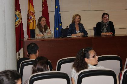 La Concejala de la Mujer de Lorca inicia diez cursos cofinanciados por el Gobierno Central para 115 lorquinas