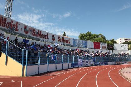 La Zona Blanquiazul vibr con el triunfo del Lorca Deportiva en Marbella