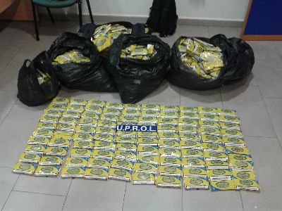 La Polica Local de Lorca interviene 1.135 paquetes de 50 gramos de tabaco de liar procedente de contrabando
