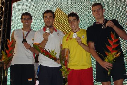 El lorquino Kevin Mndez debuta con dos medallas en el Mundial de Natacin en Piscina Corta