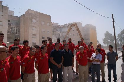 La Seleccin Espaola de Baloncesto visita la ciudad de Lorca para animar a los lorquinos tras los terremotos del 11 de mayo