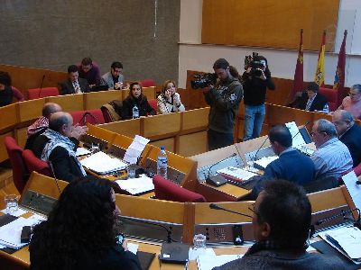 El Pleno del Ayuntamiento reclama al Gobierno Central que iguale el dinero que la Comunidad enva a Lorca