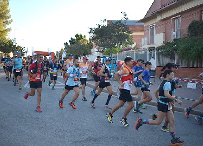 571 corredores y senderistas conquistan la montaa lorquina en la XII Pearrubia Lorca Trail a beneficio de APAT