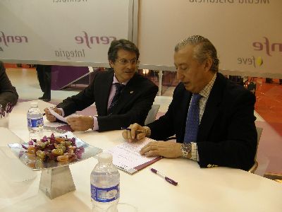 Renfe y Lorca Taller del Tiempo firman un acuerdo de dos aos para promocionar los valores histricos y culturales de la ciudad de Lorca mediante el uso del tren