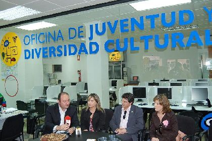 Los jvenes de Lorca disponen desde hoy de una oficina de diversidad cultural en el Informajoven del Barrio San Cristbal