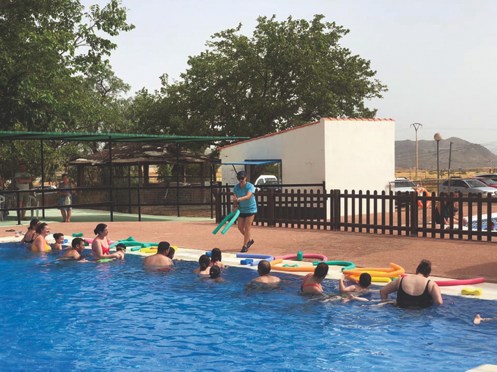 La Concejalía de Deportes abre las inscripciones para los cursos de verano de las piscinas de Zarcilla y La Parroquia