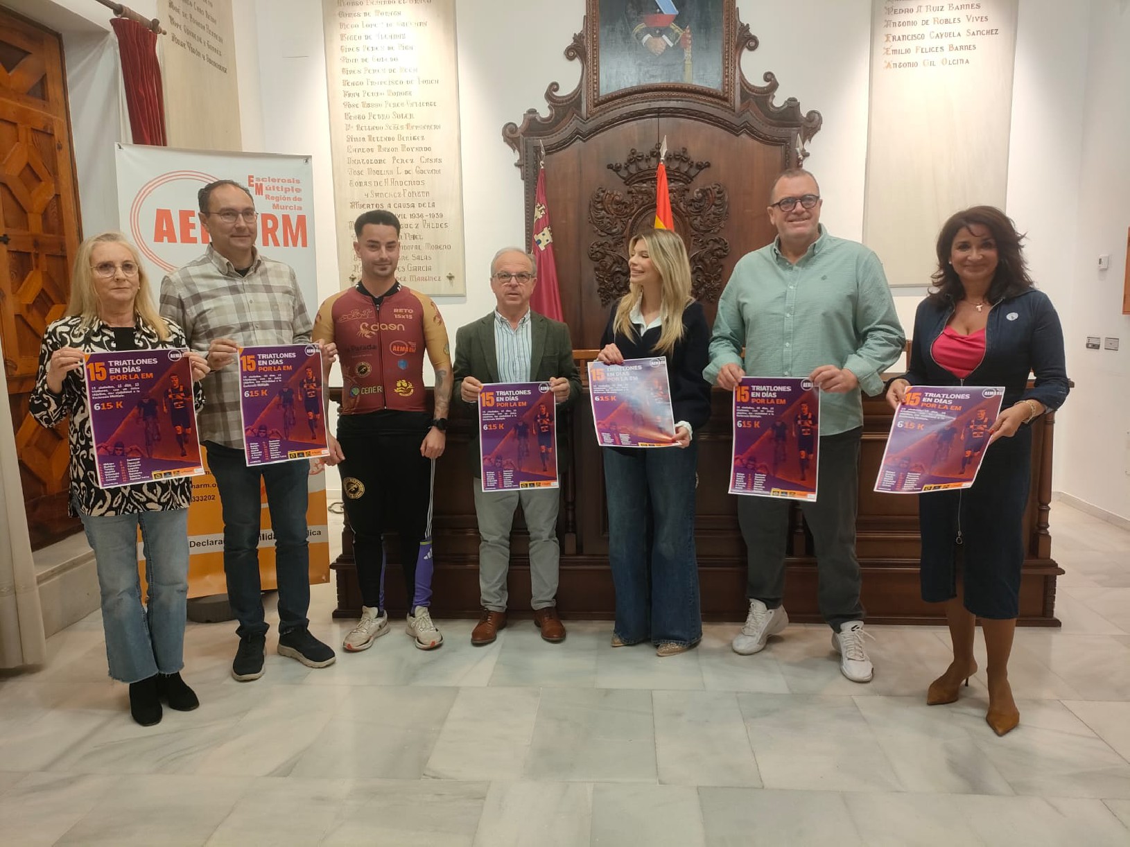 El triatleta local José Joaquín Sánchez afronta el reto '15 días, 15 triatlones' para visibilizar la esclerosis múltiple   