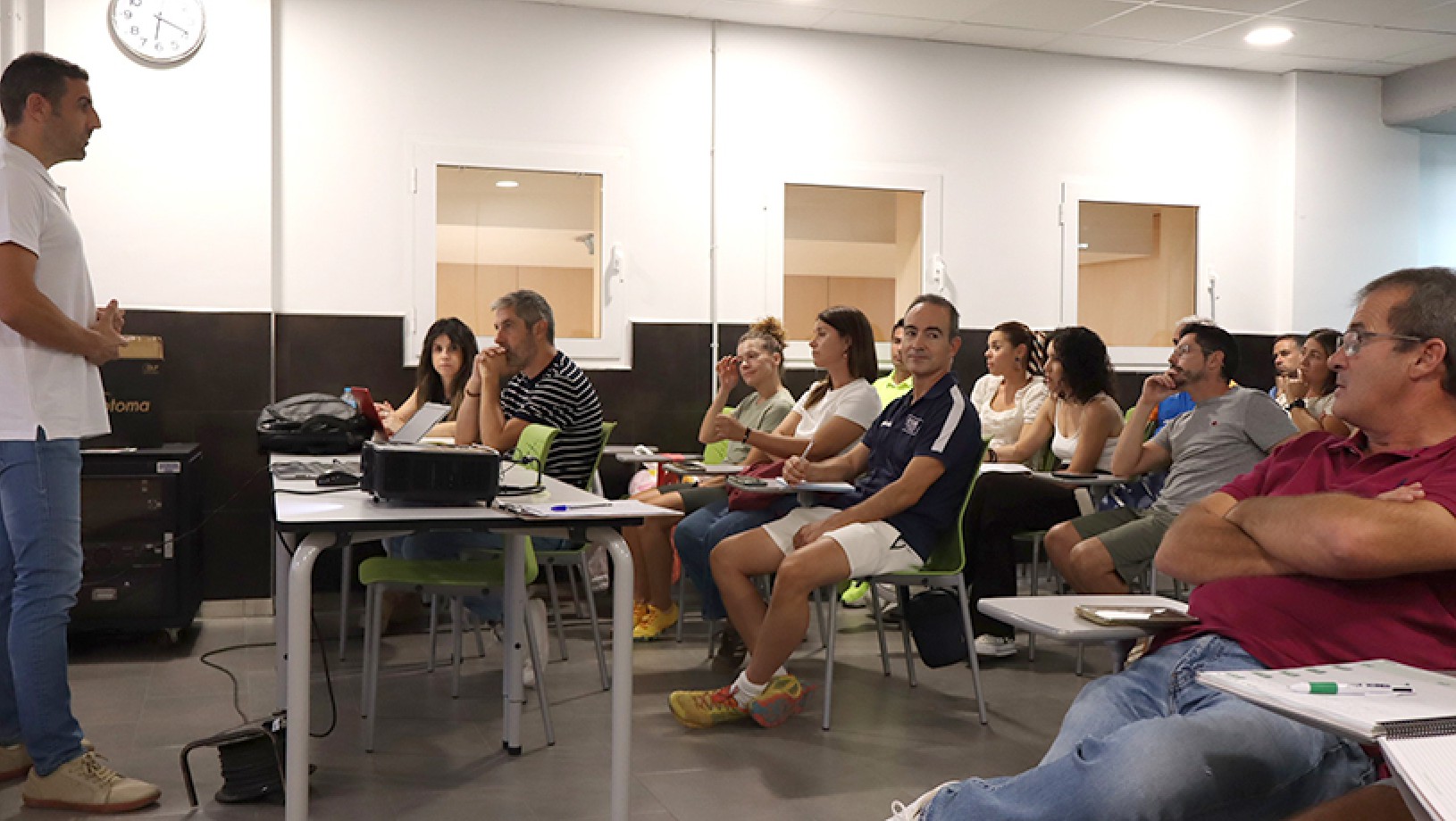 La Concejalía de Deportes presenta a los docentes lorquinos una nueva edición del programa de Deporte Escolar